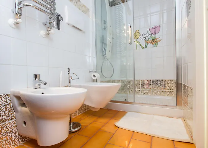 Bed & Breakfast Antico Cortile 4*
